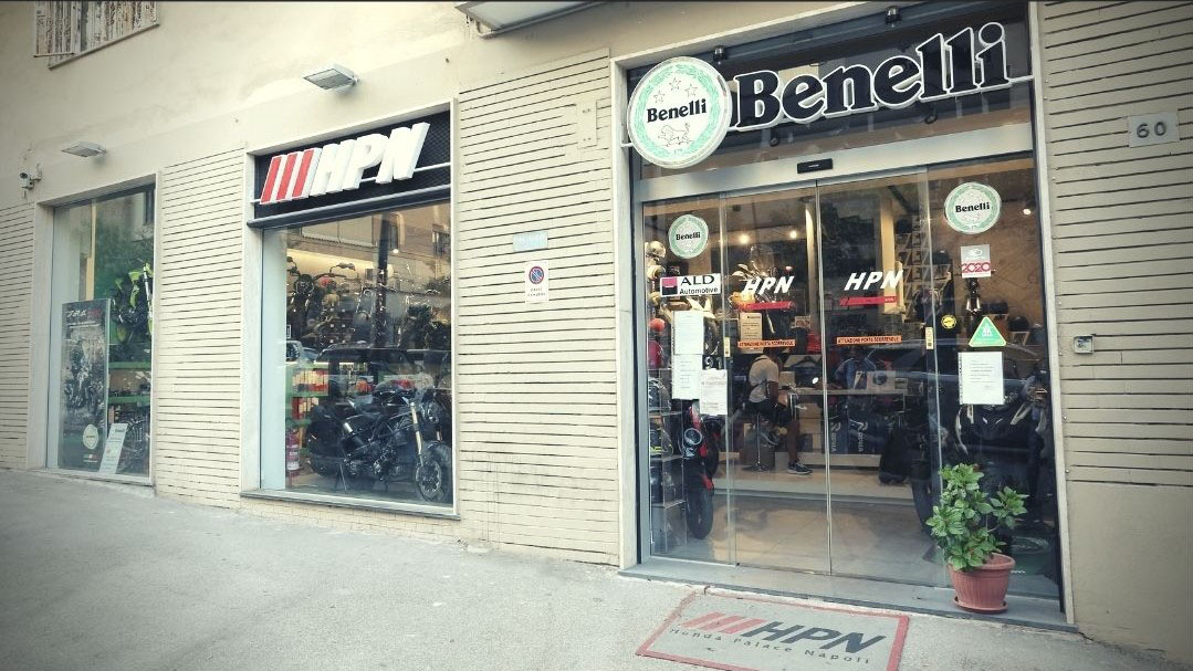 Vendita ricambi ed accessori moto Napoli  