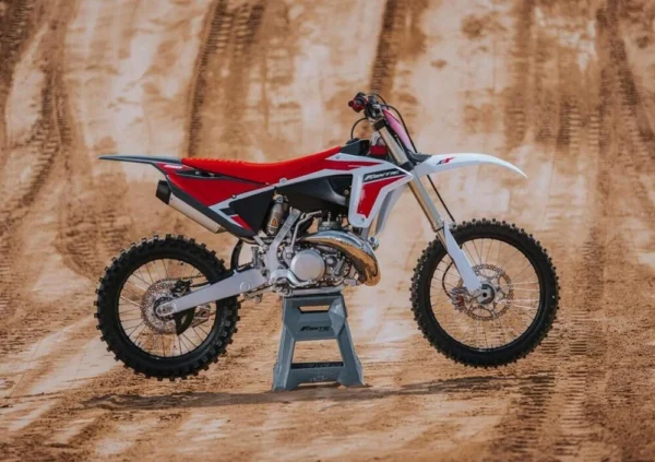 XX 250 2T - immagine 4