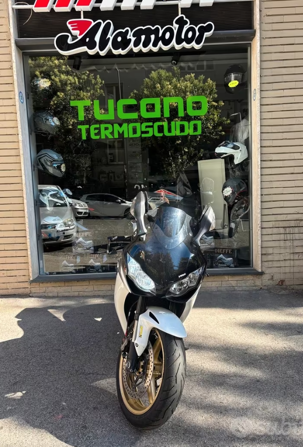 Honda CB 1000 R FIREBLADE