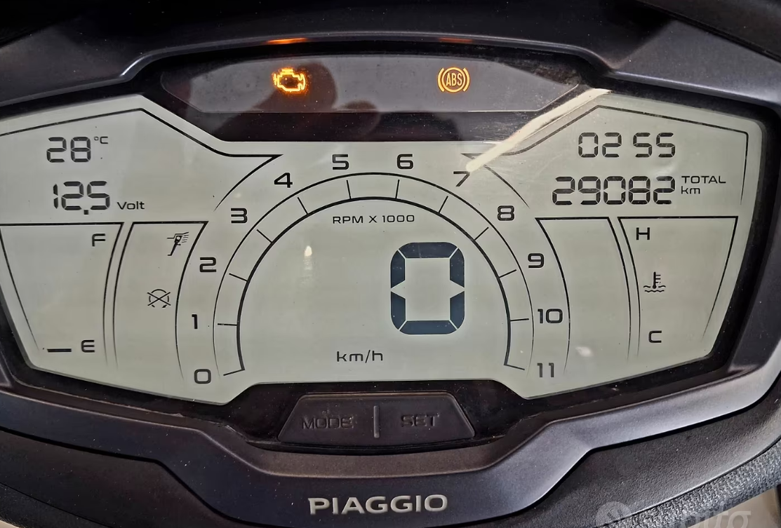 Piaggio Beverly 400 i.e. S - immagine 4